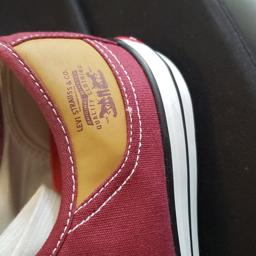 Levi's Canvas Sneakers - Sjze 10